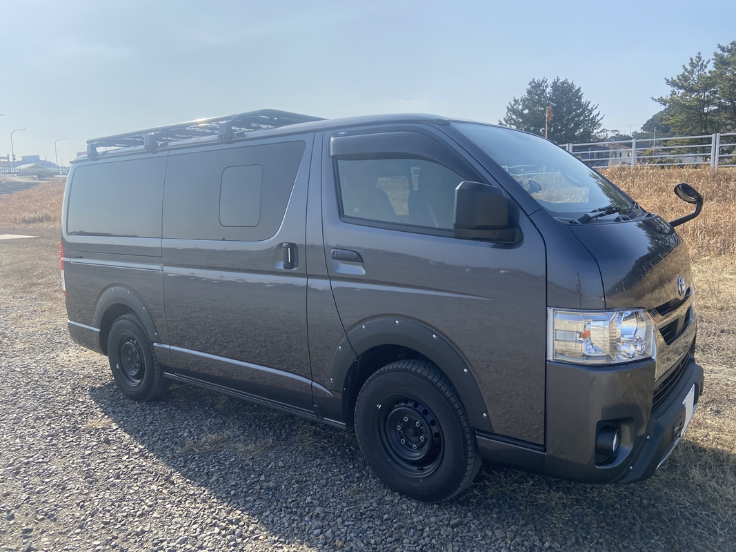 栃木県　T2 さん　ハイエースSGL 4WD ダークプライム2