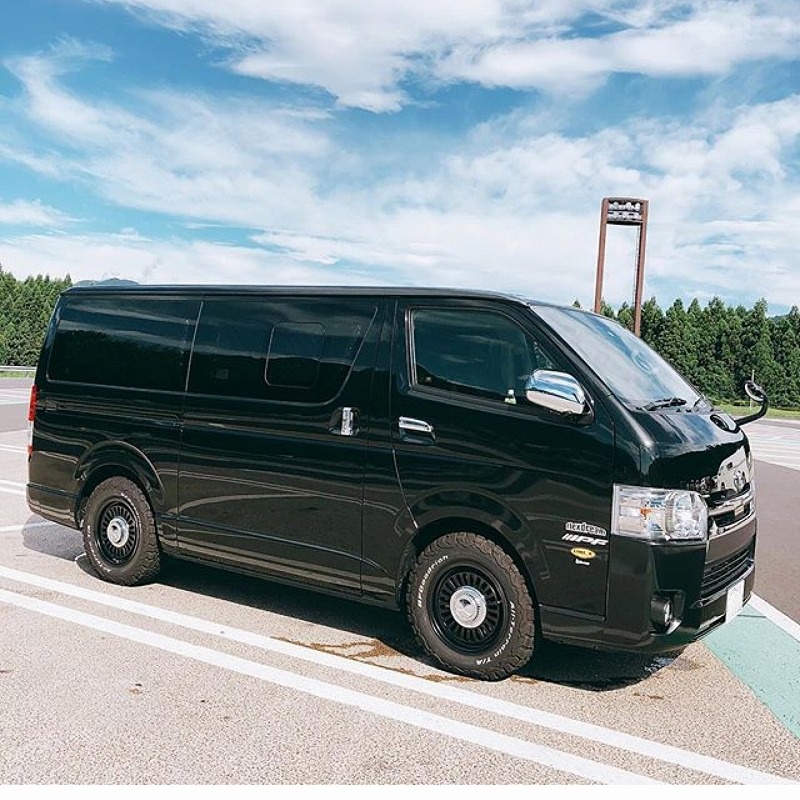 群馬県　武鬼蔵 さん　ハイエース２.８ｖ