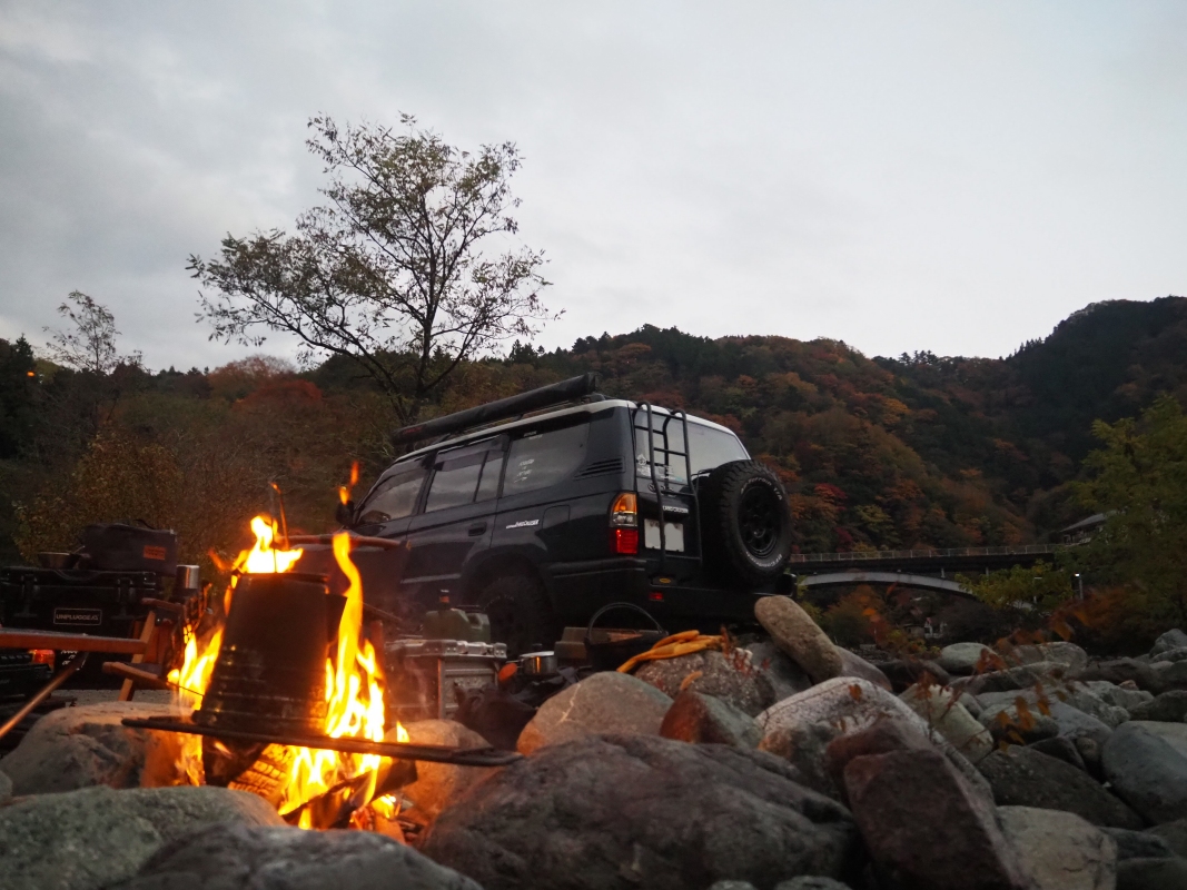 東京都　zatoaki さん　95プラド