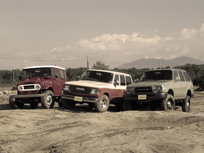 ランクル40丸目・60丸目・80角目 歴代のランドクルーザー flexdreamカスタムデモカー