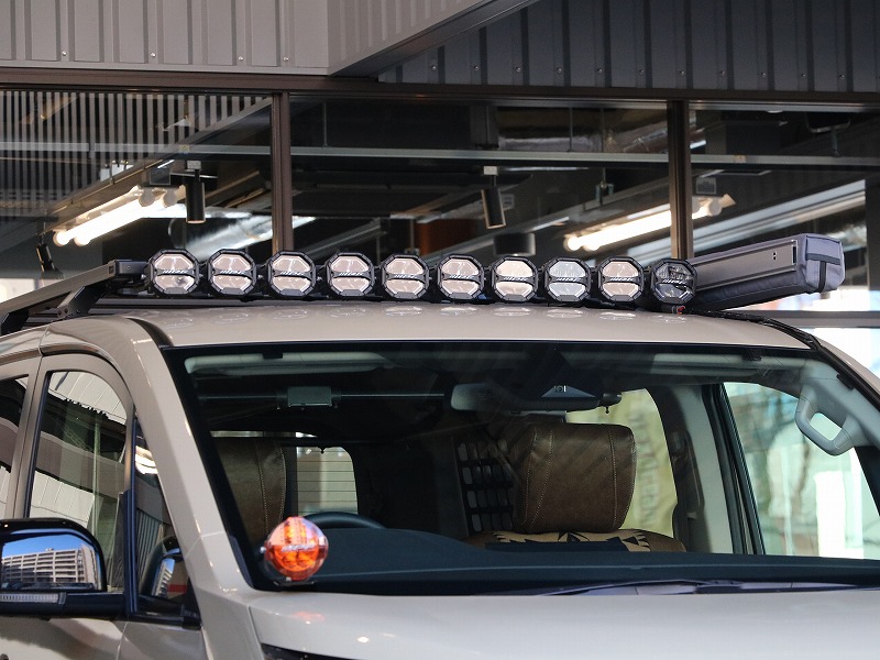 新型デリカD:5 ベージュ カスタム IPF ルーフラック＋4インチ オクタゴン LEDランプ×10個＋ボンネット 4インチ ラウンド LEDランプ