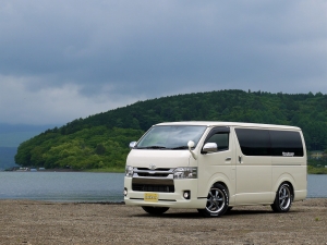ハイエース カスタムデモカー シーケンシャル6速AT FD-BOX5T改