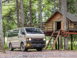ハイエースバン新車コンプリートハイエース  vanlife　MONOBOX