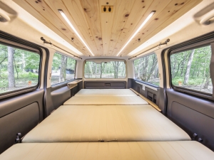 ハイエースバン新車コンプリートハイエース  vanlife　MONOBOX