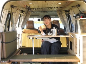 タウンエースタウンエース　車中泊できるライトキャンピングカー MONOBOX