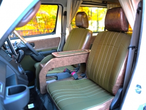 タウンエースタウンエース　車中泊できるライトキャンピングカー MONOBOX