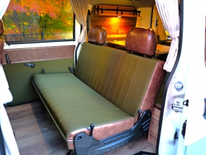 タウンエースタウンエース　車中泊できるライトキャンピングカー MONOBOX