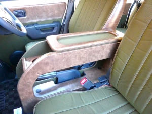 タウンエースタウンエース　車中泊できるライトキャンピングカー MONOBOX