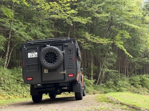 トライトン三菱ピックアップトラック　トライトン