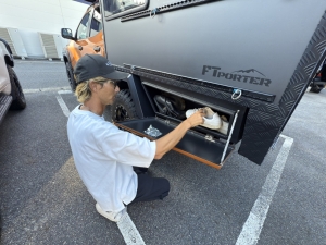 トライトン三菱ピックアップトラック　トライトン