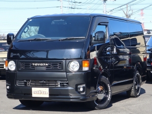 ハイエースＶアウトドア　キャンプ　車中泊　バンライフ　１BOX　ベッド　キャンピングカー