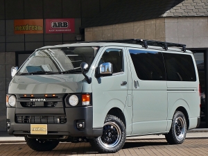 ハイエースＶ ディーゼル4WD　MONOBOX丸目　ベッドキット